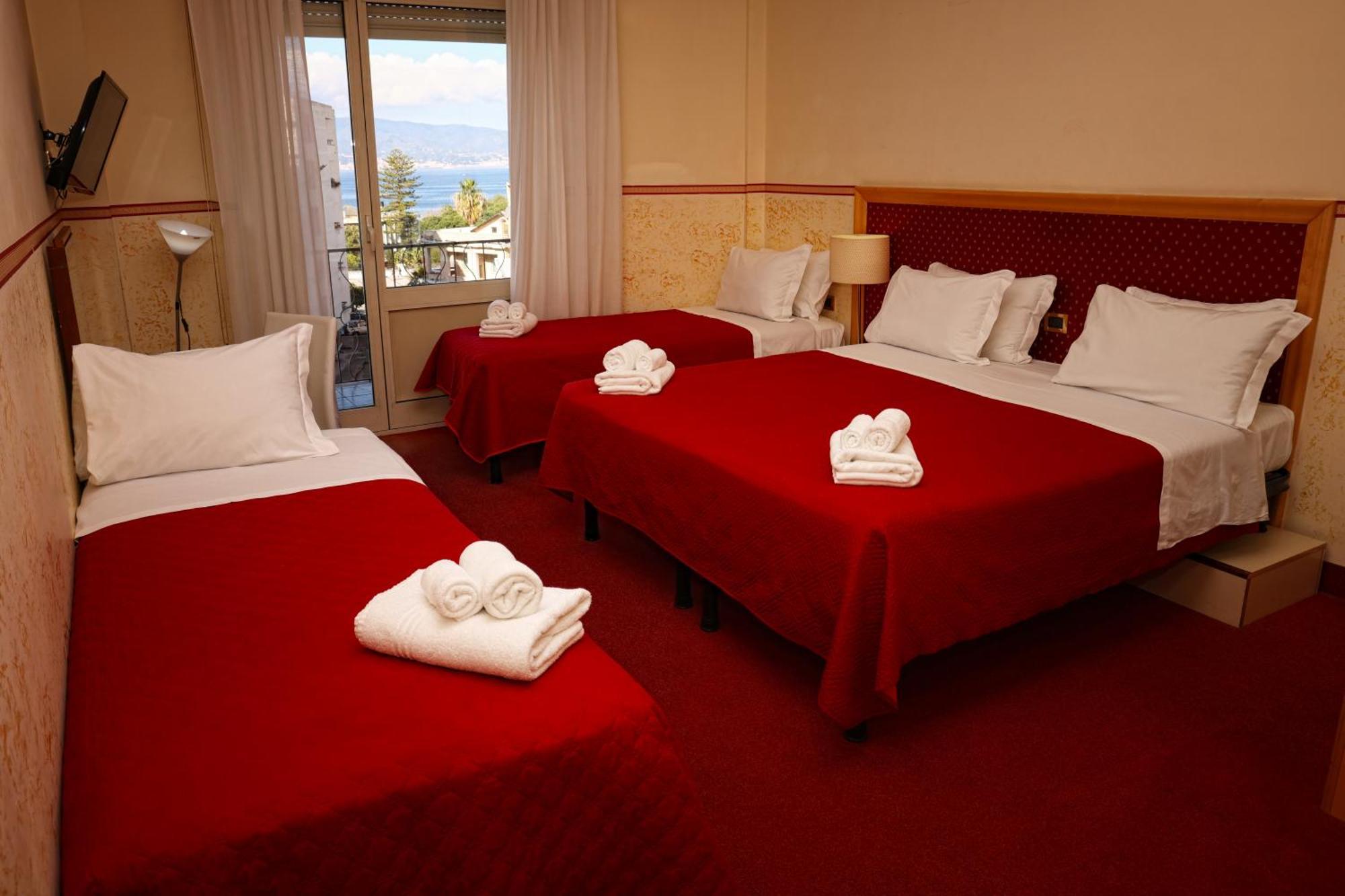 Hotel Palace Masoanri'S Реджо-ди-Калабрия Экстерьер фото
